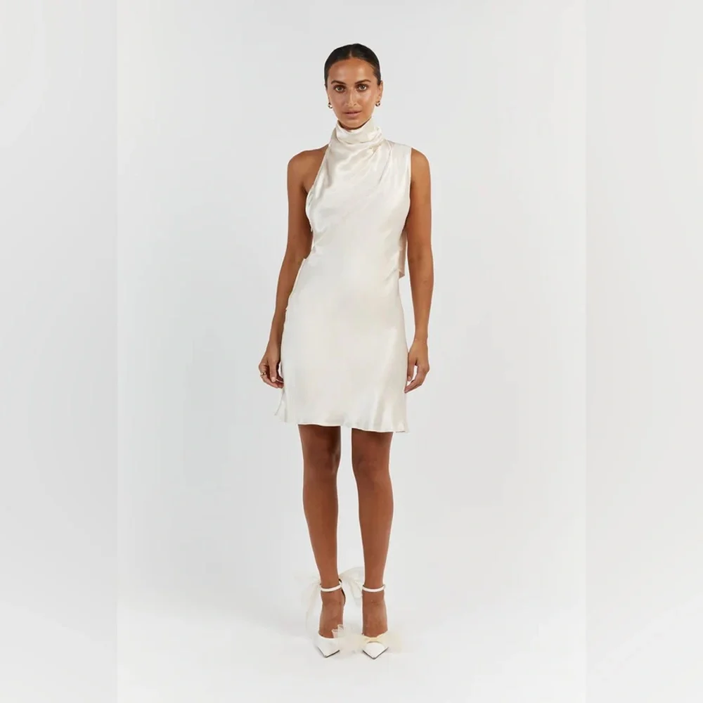 DISSH Aisle Pearl Satin Backless Mini Dress - Picture 2 of 5